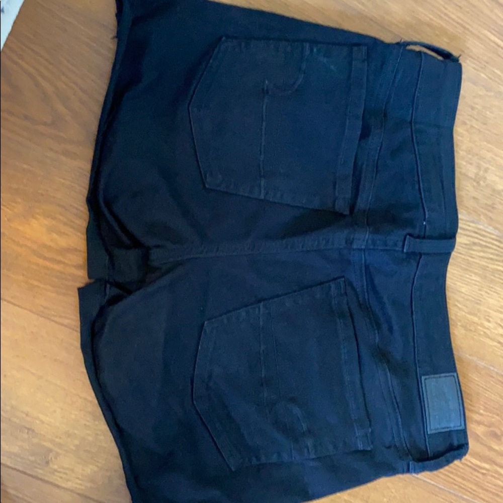 shorts - Picture 3 of 4